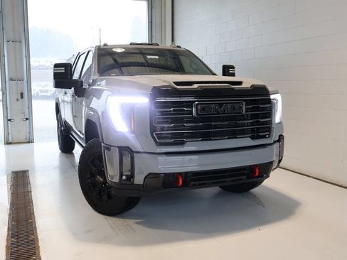 Used 2024 GMC Sierra 2500 AT4 w/ AT4 Premium Plus Package AWD/4WD image 48