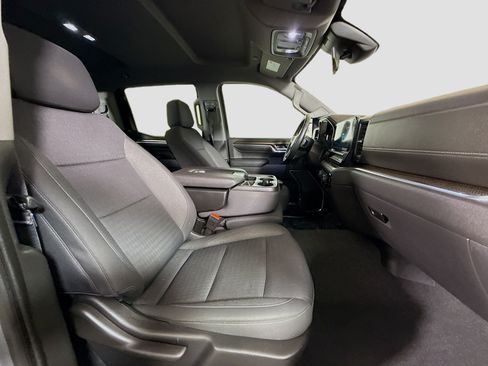 Used 2023 Chevrolet Silverado 1500 LT AWD/4WD image 29