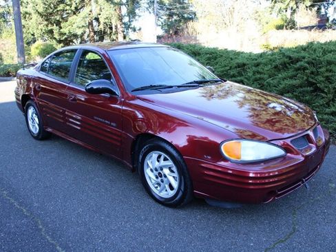 Used 2002 Pontiac Grand Am SE image 2