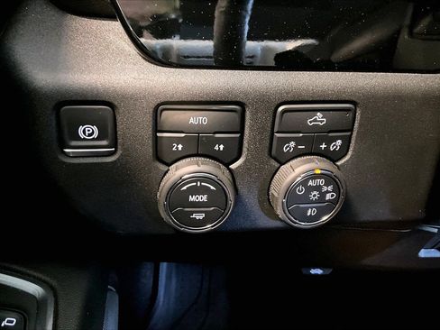 Used 2024 Chevrolet Silverado 1500 RST w/ Protection Package AWD/4WD image 28