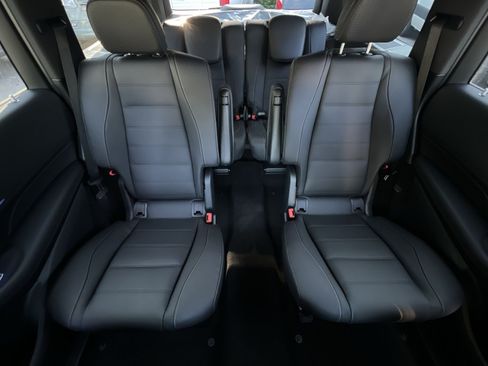 New 2026 Mercedes-Benz GLS 450 4MATIC image 15