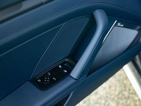 Used 2025 Porsche 911 Carrera GTS RWD image 20