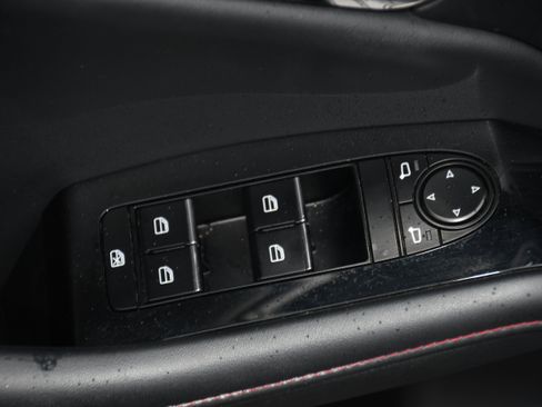 Used 2024 MAZDA MAZDA3 s image 11