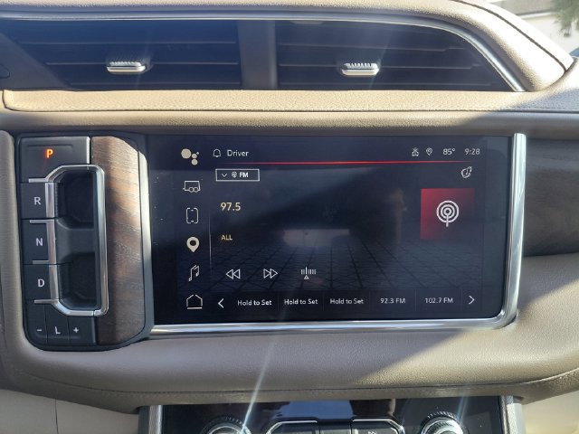 Used 2023 GMC Yukon Denali RWD image 24