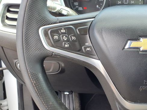 Used 2022 Chevrolet Equinox LS w/ LS Convenience Package FWD image 17