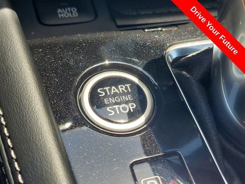 Used 2024 Nissan Kicks SV FWD image 10