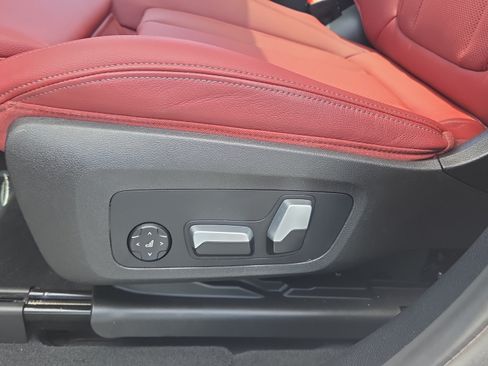 Used 2024 BMW X3 sDrive30i w/ Convenience Package RWD image 10