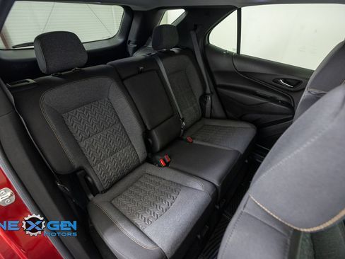 Used 2024 Chevrolet Equinox LT FWD image 36