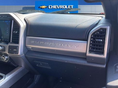 Used 2022 Ford F250 Platinum image 27