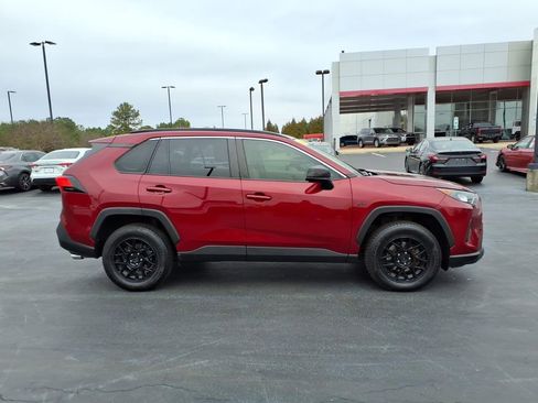 Used 2020 Toyota RAV4 LE image 2