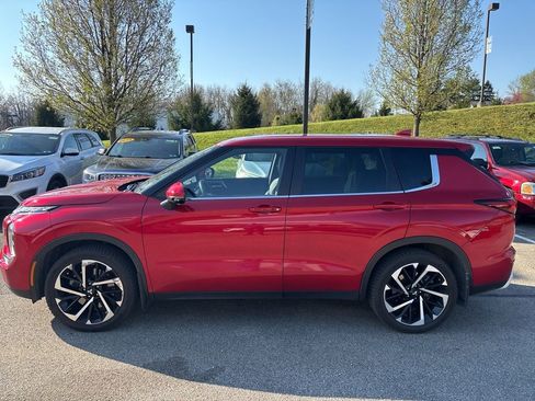 Used 2022 Mitsubishi Outlander SE image 4