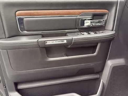 Used 2018 RAM 2500 Laramie w/ Convenience Group image 2