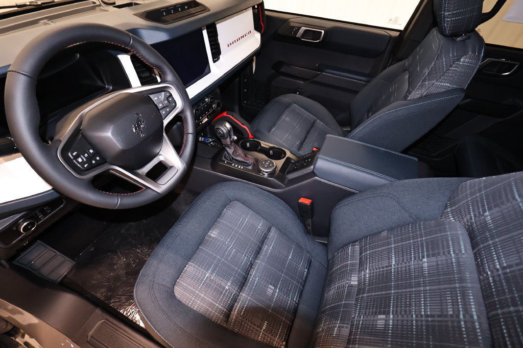 New 2026 Ford Bronco Heritage Edition AWD/4WD image 28