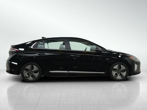Used 2020 Hyundai Ioniq Limited FWD image 6