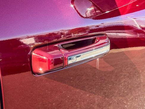 Used 2022 RAM 3500 Limited w/ Body Color Bumper Group image 15