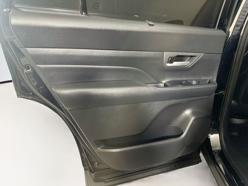 Used 2024 Toyota Grand Highlander AWD image 26