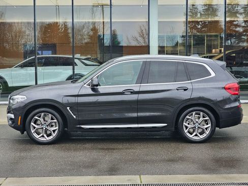 Used 2021 BMW X3 xDrive30e w/ Executive Package image 2