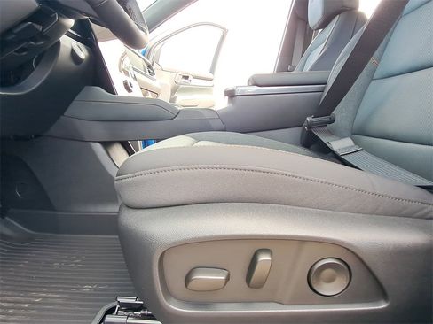 New 2026 GMC Terrain AT4 w/ Convenience Package III image 29