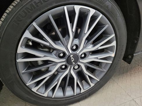 Used 2023 Kia Forte GT-Line w/ GT-Line Premium Package image 31