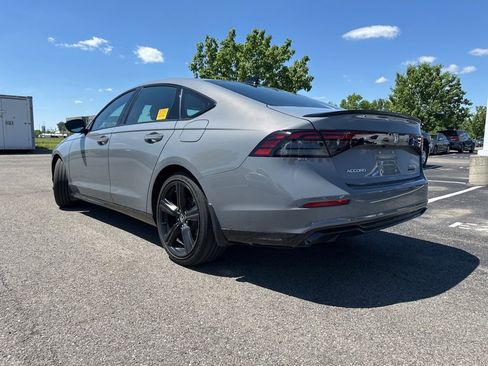 Used 2025 Honda Accord Sport image 10