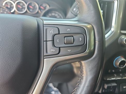 Used 2021 Chevrolet Silverado 1500 LT Trail Boss AWD/4WD image 17