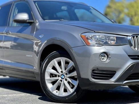 Used 2017 BMW X3 sDrive28i image 4