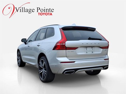 Used 2021 Volvo XC60 T5 R-Design w/ Advanced Package image 5