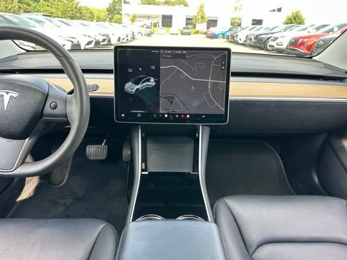 Used 2020 Tesla Model 3 Standard Range Plus RWD image 13