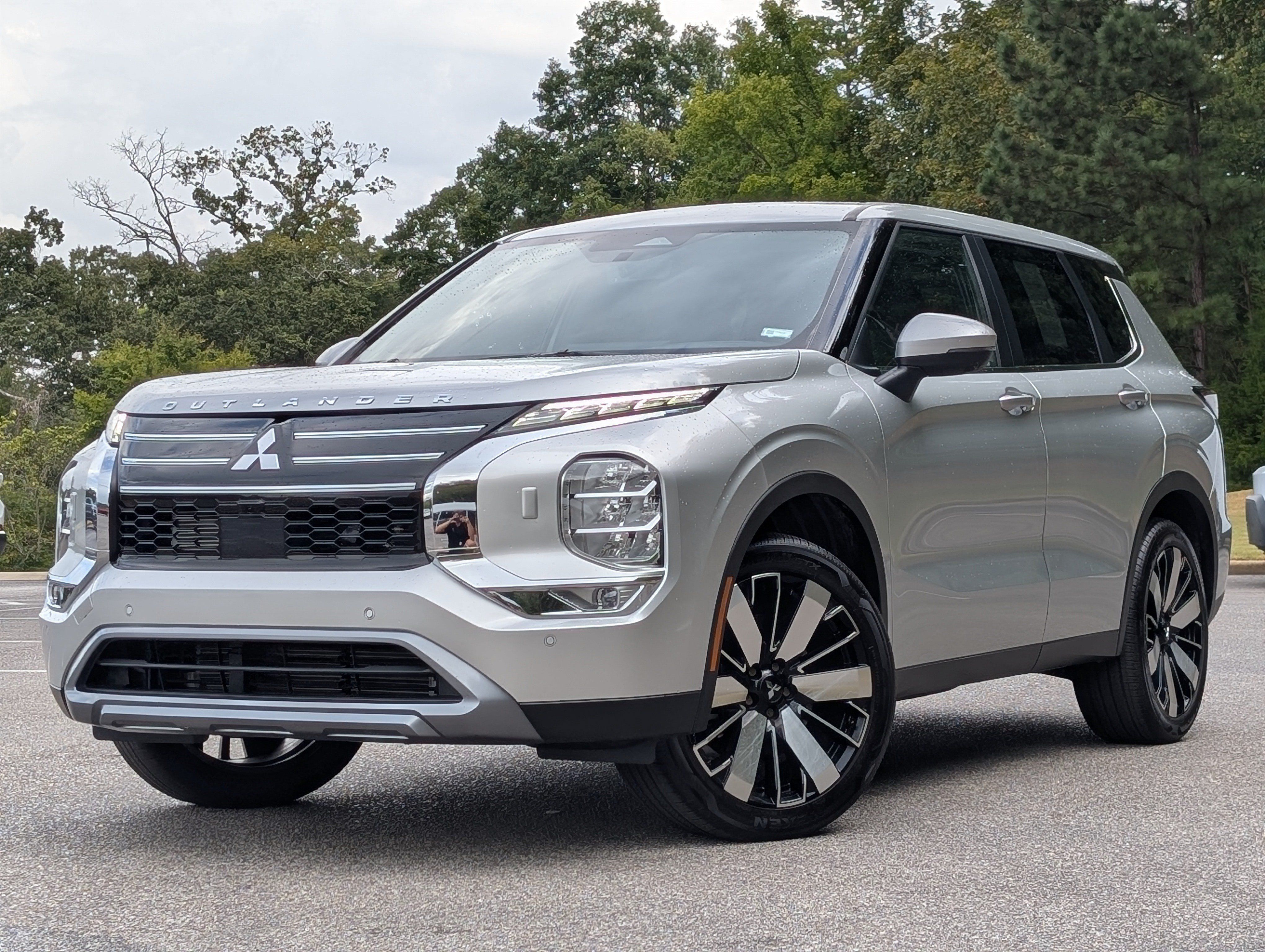 Used 2026 Mitsubishi Outlander SE AWD/4WD image 4