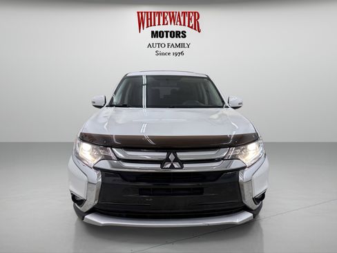 Used 2018 Mitsubishi Outlander SE image 6