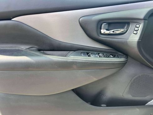 Used 2023 Nissan Murano SL w/ SL Moonroof Package FWD image 17