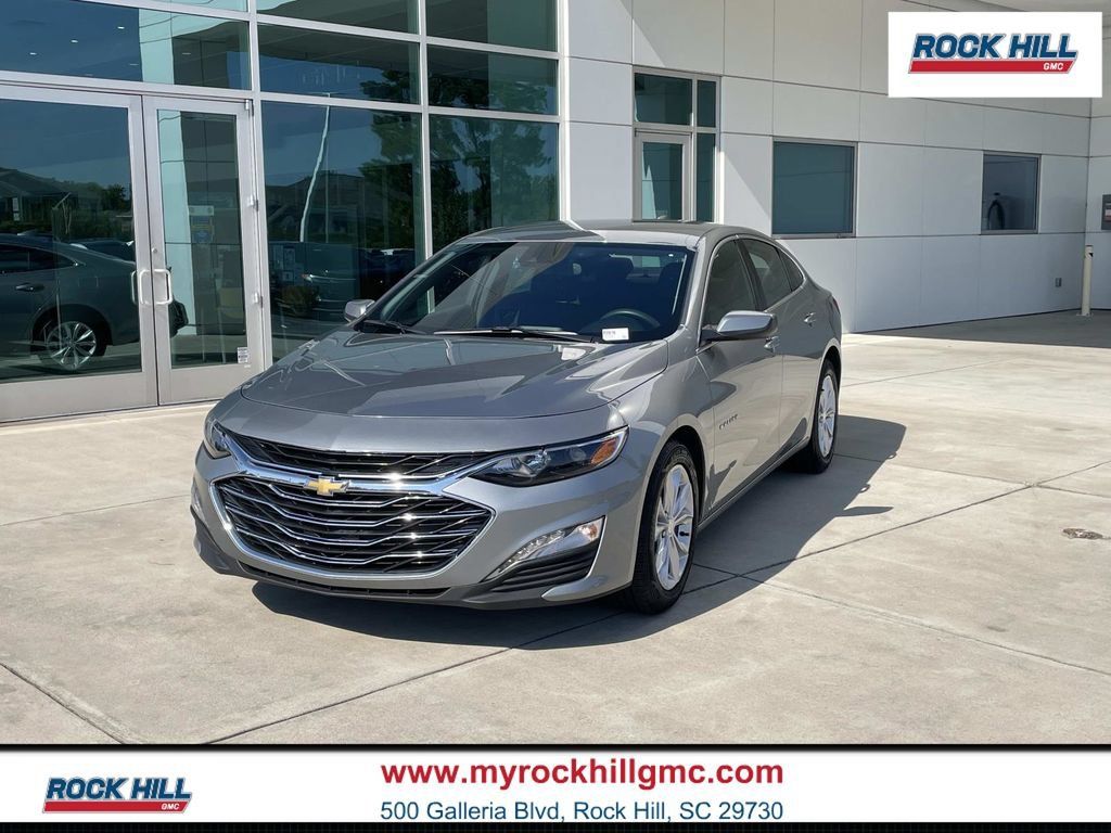 Used 2025 Chevrolet Malibu LT FWD image 1