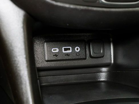 Used 2023 Chevrolet Equinox LT image 17