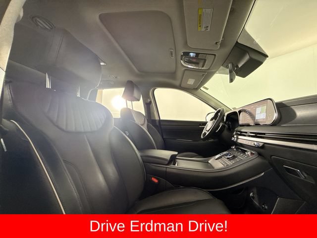 Used 2023 Hyundai Palisade Limited AWD/4WD image 25