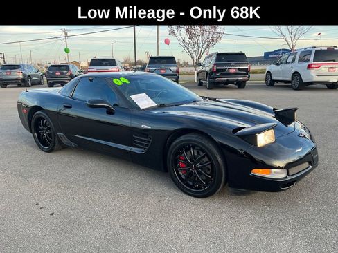 Used 2004 Chevrolet Corvette Z06 w/ Memory Package image 8