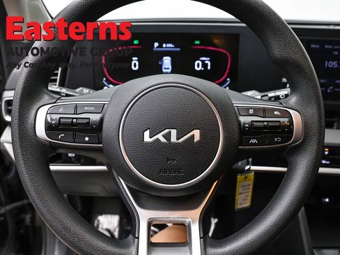 Used 2024 Kia Sportage LX FWD image 10