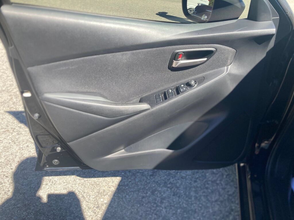 Used 2020 Toyota Yaris LE FWD image 14