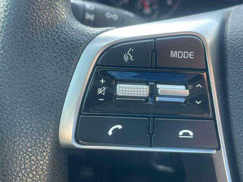 Used 2020 Kia Sorento FWD V6 image 18