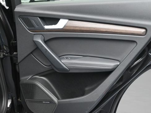 Used 2024 Audi Q5 2.0T Premium Plus w/ Premium Plus Package image 40