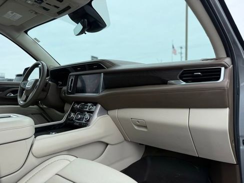 Used 2024 GMC Yukon XL Denali w/ Denali Reserve Package image 26