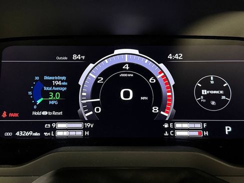Used 2023 Toyota Tundra Platinum AWD/4WD image 37