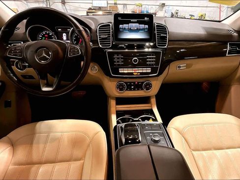 Used 2017 Mercedes-Benz GLE 350 4MATIC image 16