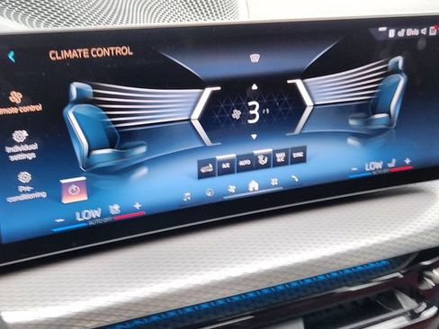 Used 2026 BMW 330i xDrive Sedan AWD/4WD image 19