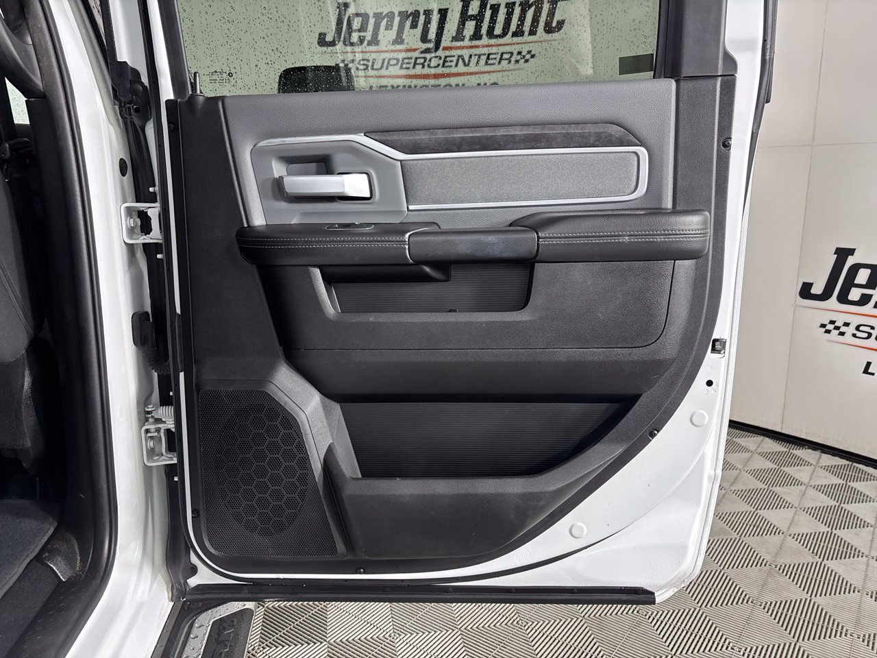 Used 2023 RAM 2500 Big Horn w/ Level 1 Equipment Group AWD/4WD image 23