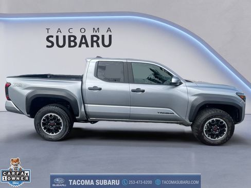 Used 2025 Toyota Tacoma TRD Off-Road image 6