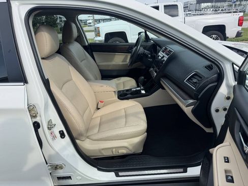 Used 2017 Subaru Outback 2.5i Limited AWD/4WD image 14