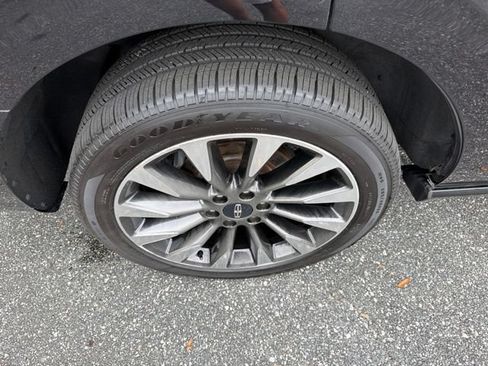 Used 2020 Lincoln Navigator Reserve AWD/4WD image 4