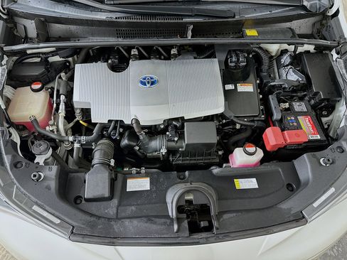 Used 2016 Toyota Prius Two image 31