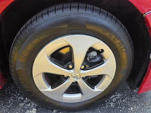 Used 2014 Toyota Prius Two FWD image 30