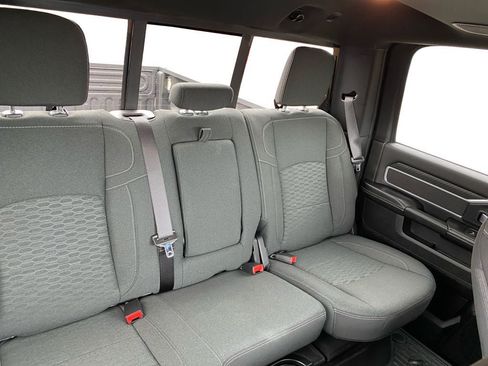 New 2026 RAM 2500 Big Horn AWD/4WD image 18